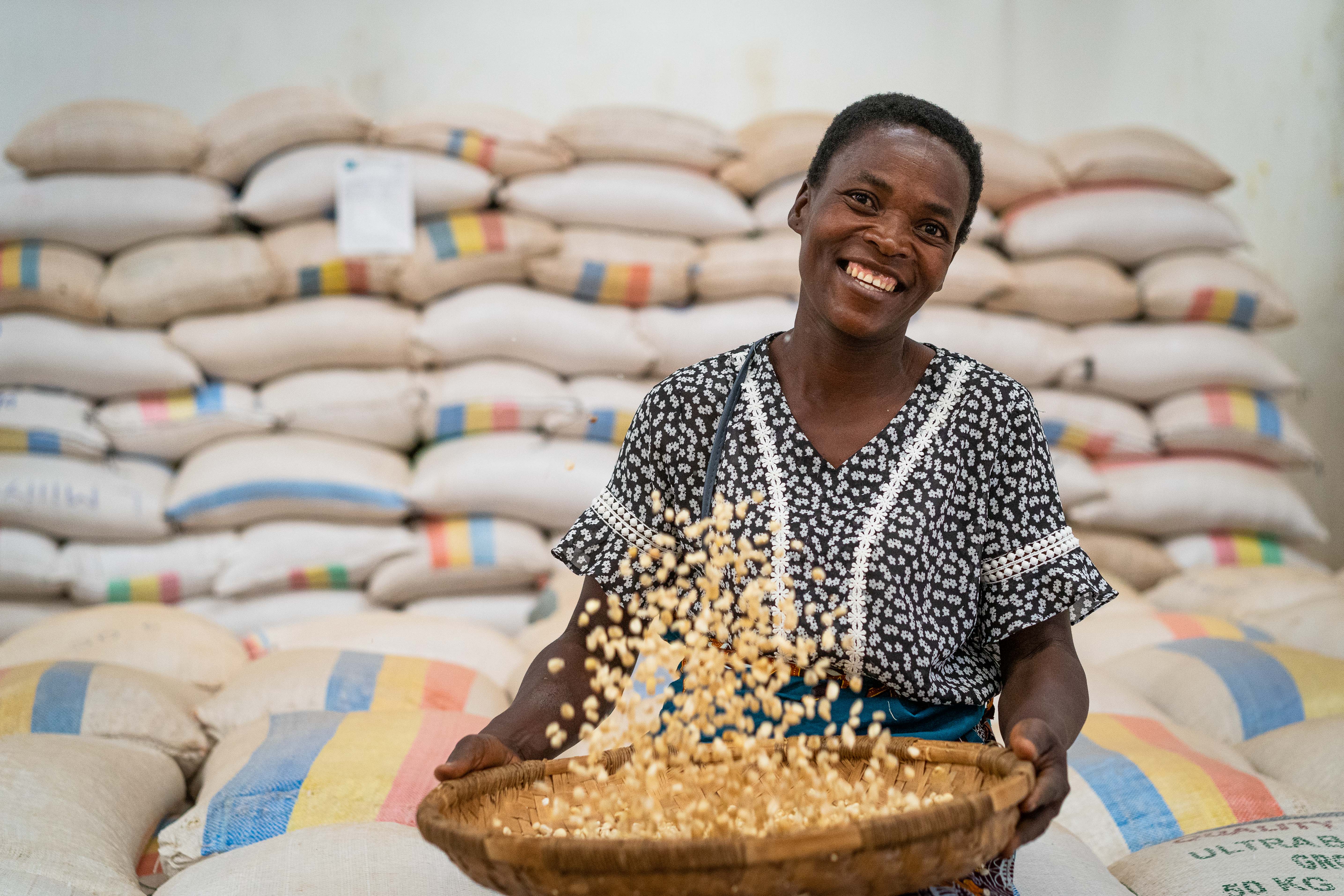Smiling African women, Photo by Badre Bahaji