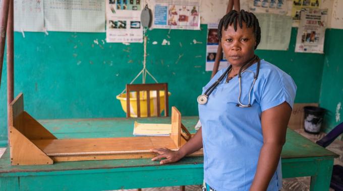 Photo by WFP/Henrietta Moore, in Bonthe District, Sierra Leone